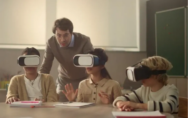 How to use virtual reality in the classroom