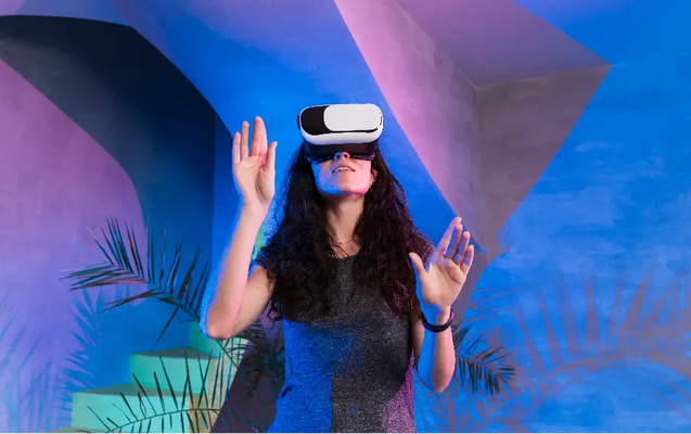 Immersive Experience Entertainment: Sensory and Cinematic Innovation